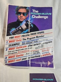 1989 Original Nintendo NES Power Glove 99% complete Missing The 4 Round Stickers