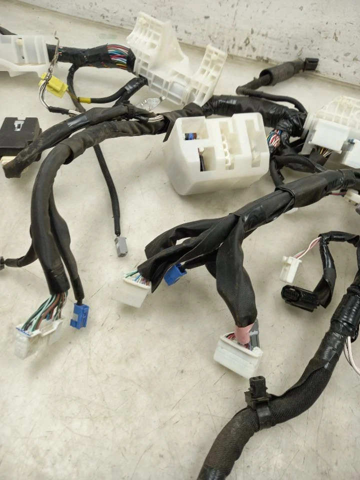 12 LEXUS CT200H 1,8 L ARNÉS DE CABLES DE TABLERO Foto 4 de 4