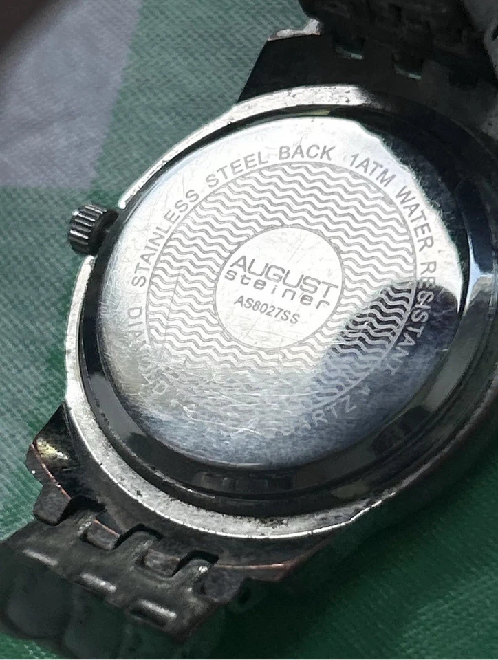 RELOJ DE CUARZO CON CLASE AUGUST STEINER MOVIMIENTO SUIZO CON FREGONA Y PULSERA DE PLATA Foto 4 de 4