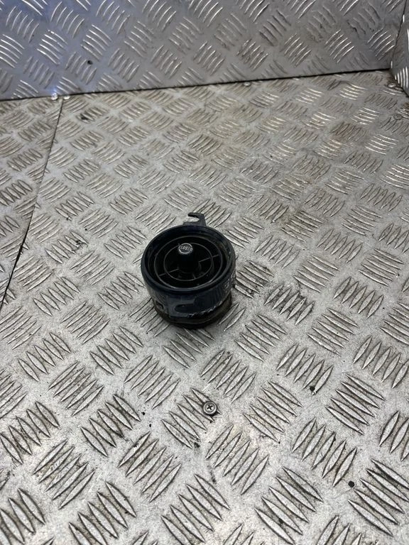 Toyota Land Cruiser (FJ60) 1988 interior part 55670-90A01 BRR10547 - Image 4 of 4