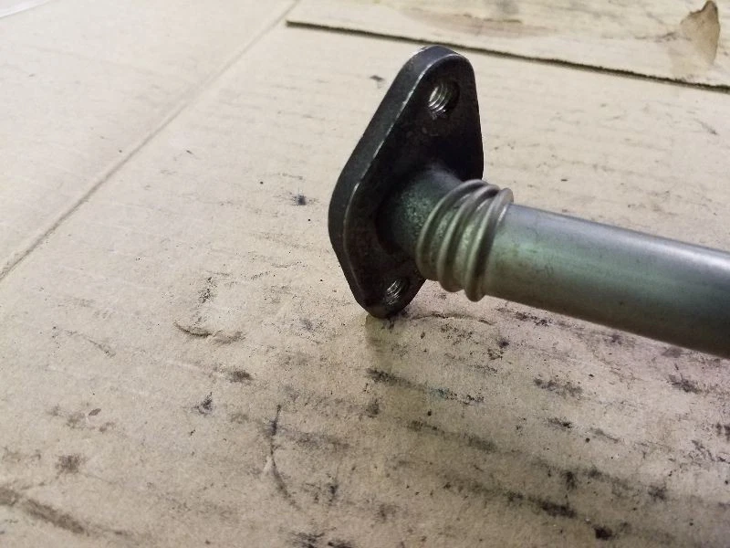 Трубка рециркуляции отработавших газов нижнего впускного коллектора | Подходит для Mercedes Benz 500SEL 93 94 95 - Изображение 2 из 4