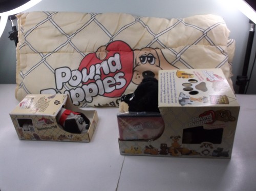 Pound Puppies 1984,1985 (New) Pound Puppies in Box and 1985 Original Slumber Bag - Picture 7 of 14