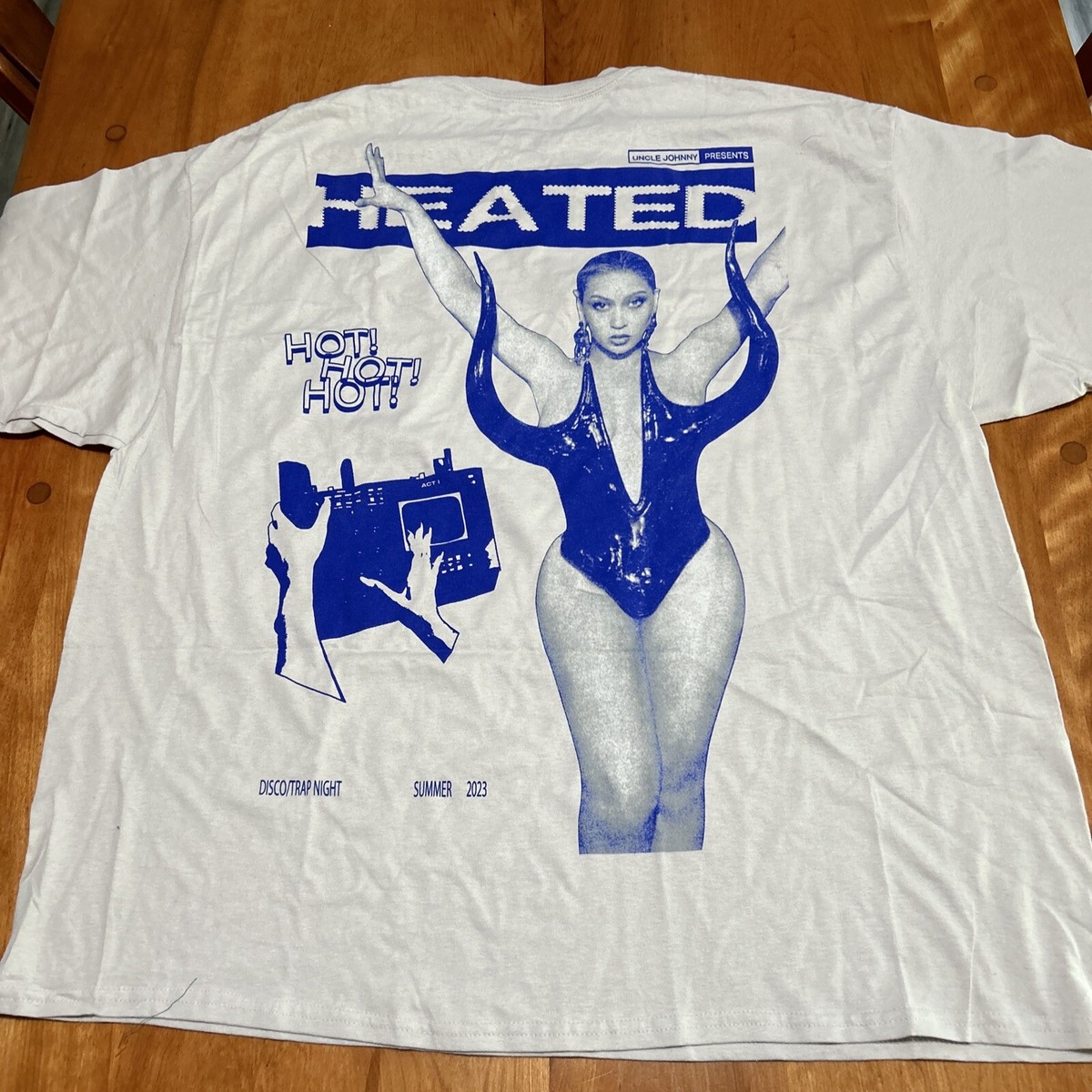 NEW Beyoncé RWT 2023 Renaissance World Tour Heated DiscoTrap T