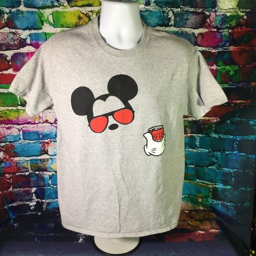 Sunglasses \u0026 Cold Beer Graphic T-shirt 
