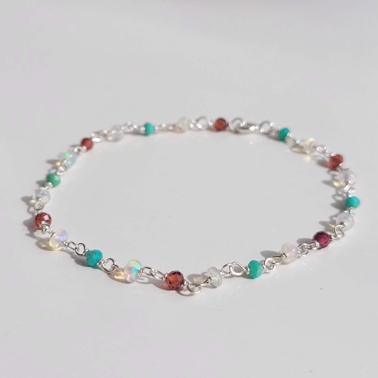 Bracelet opale d'Éthiopie et argent pour sublimer vos tenues de soirée