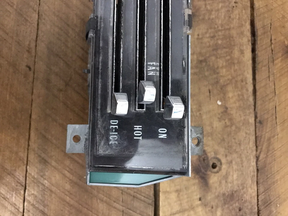 Chevy Impala 1968 tablero controles de calefacción BelAir Biscayne Caprice moldura de ventilación Foto 3 de 4