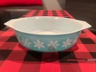 Pyrex Turquoise Snowflake Oval 2-1/2 Qt Casserole Dish #045 No Lid Vintage