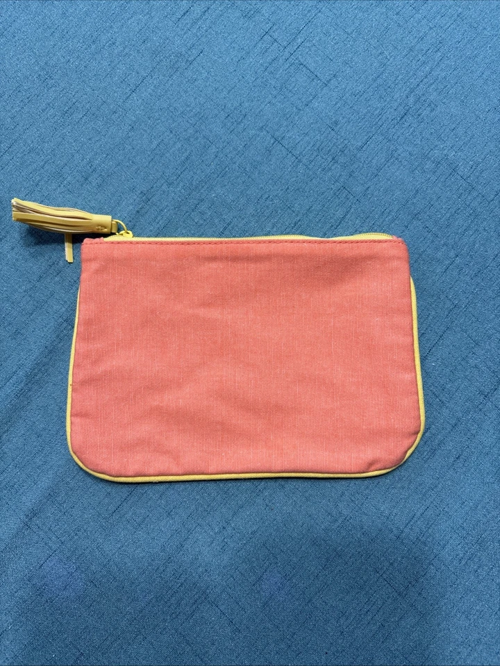 Lot Of 4 iPSY Cosmetic Bags, Unused Excellent Condition - Image 4 of 4