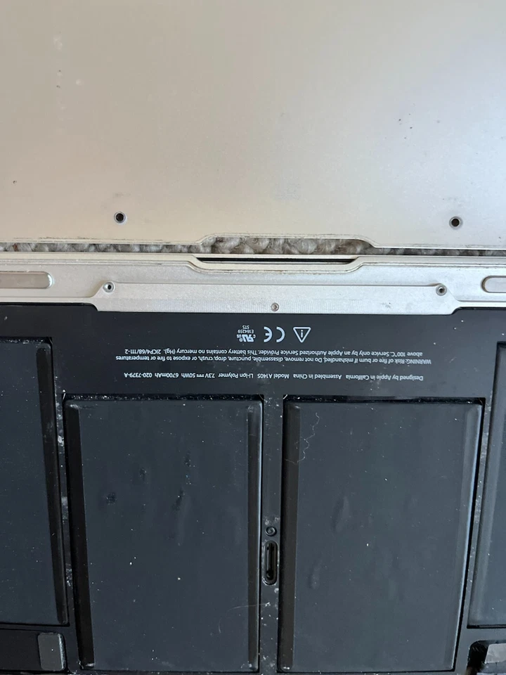 MacBook Air A1369  13" Laptop w/ High Sierra - READ! - Image 3 of 4