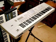 MUST SEE  KORG PA1X PRO 76 FULLY SERVICED AND IN AMAZING CONDITION 