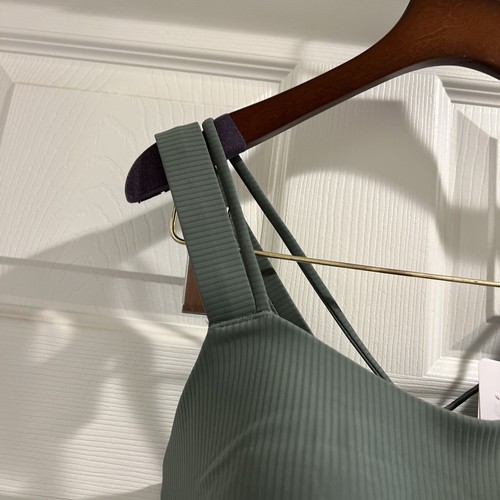 NWT Lululemon Like a Cloud LL Bra D/DD Ribbed Grey Eucalyptus Size : 10 - Picture 2 of 8