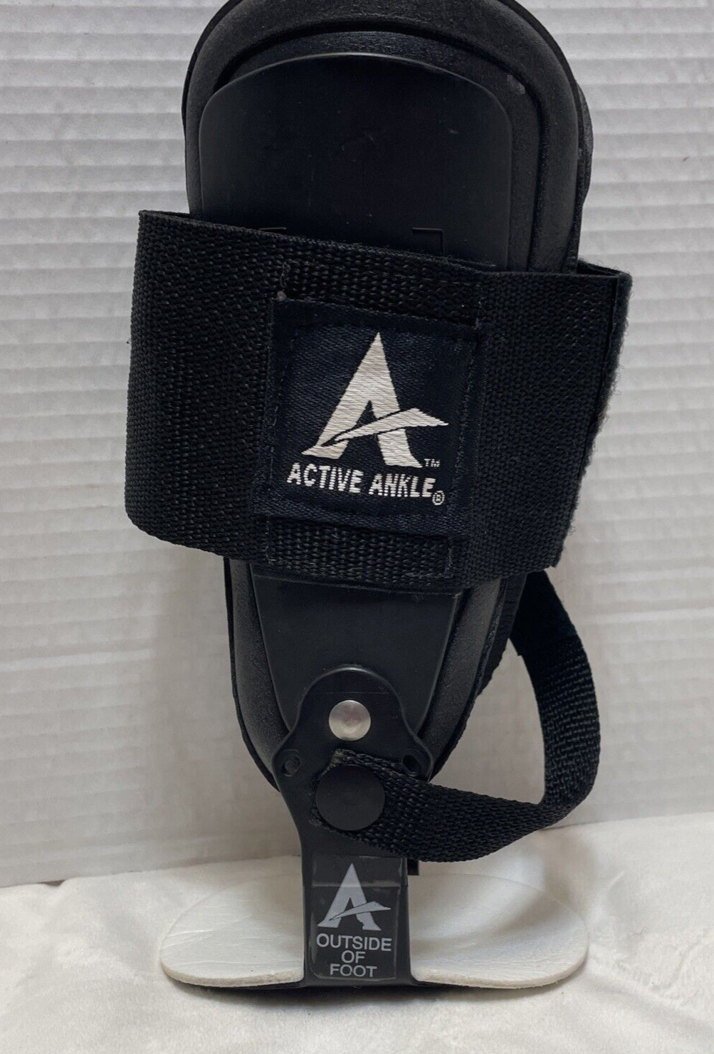 Active Ankle Support Hinged Brace Small Black Medial Lateral