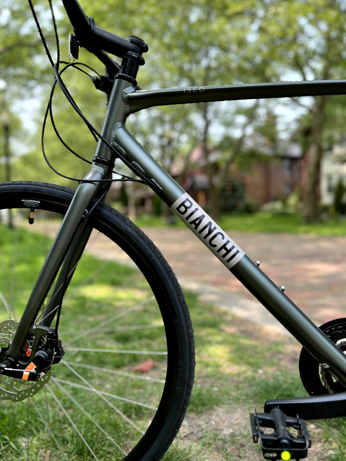 Bianchi Iseo Disc Brake Commuter City Fitness Bike LARGE MSRP $1075 - NEW