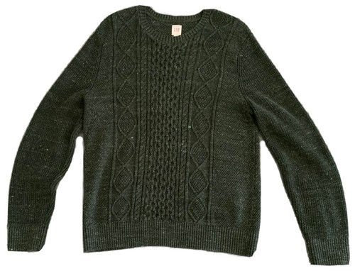 GAP Men's cable knit sweater size large 