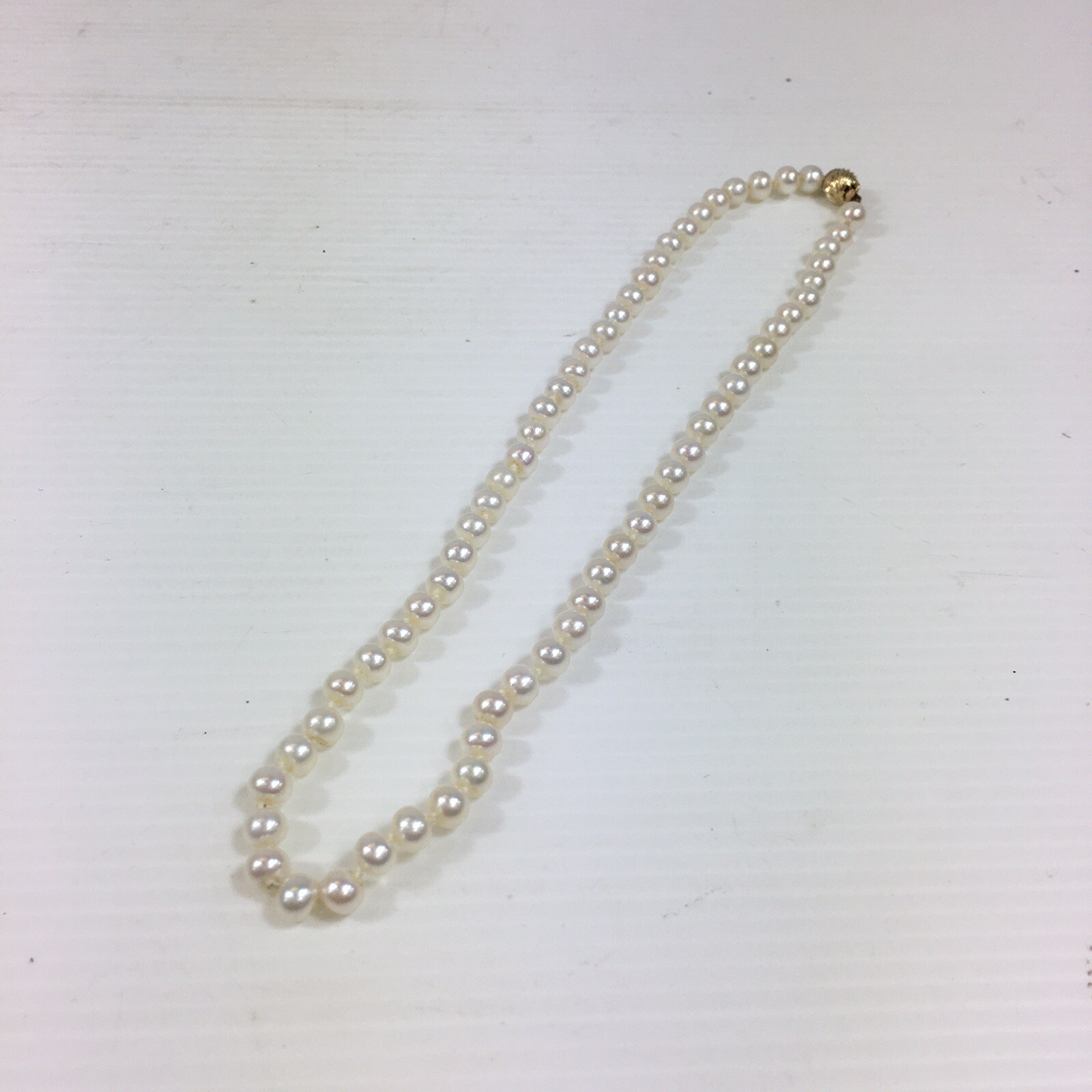 Vintage Single Strand Pearl Necklace 14ct Yellow Gold… Gem