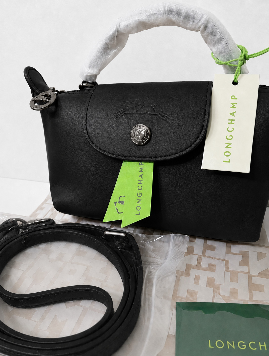 AUTHENTIC Longchamp Cuir Le Pliage Xtra XS Pouch Black Leather Crossbody Bag NWT image 2
