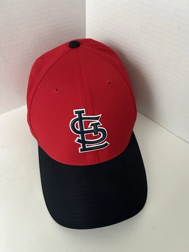 VTG St Louis Cardinals Hat Rare MLB New Era 39THIRITY Baseball Cap USA Red