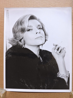 Barbara Bain smoking original TV portrait photo 1960's Mission: Impossible