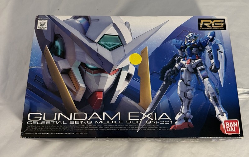 Bandai Mobile Suit Gundam EXIA GN-001 Celestial Being RG 1/144 Model Kit 2014