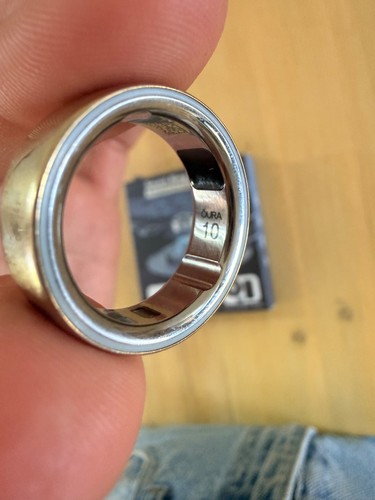 Oura ring gen 4 size 10 gold