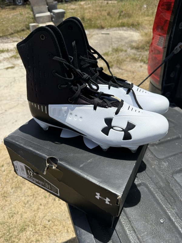 Under Armour Highlight Select D Football Cleats Black White Sz 12.0 NEW