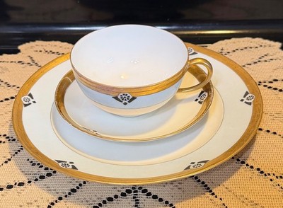 J&C Jaeger & Co Ovid Bavaria Cup W Bavaria Saucer n Luncheon Plate