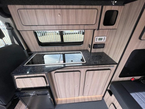 Transit Custom Pop Top 4 berth 4 Belt End bedroom Camper - Picture 20 of 20