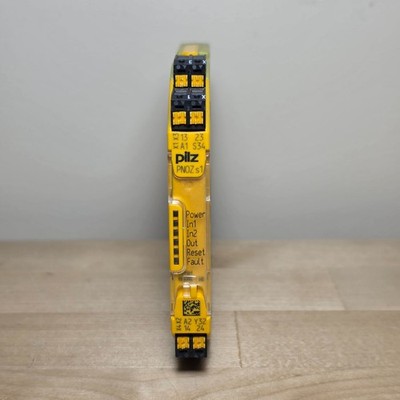 Pilz 751101 PNOZ s1C Safety Relay 24VDC 2NO
