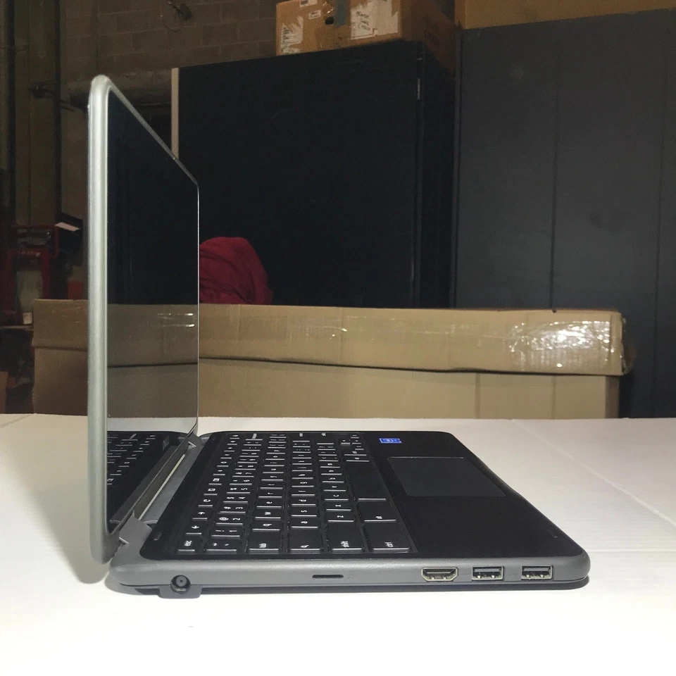 Dell Touchscreen Chromebook 3189 2-in-1 Convertible | 11.6" HD | 4GB | 32GB - Image 2 of 4