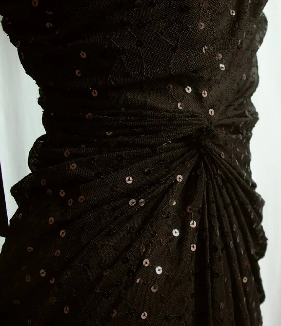 Tadashi Shoji une Épaule Maille Robe Paillettes (TAILLE XS) - Photo 2/2