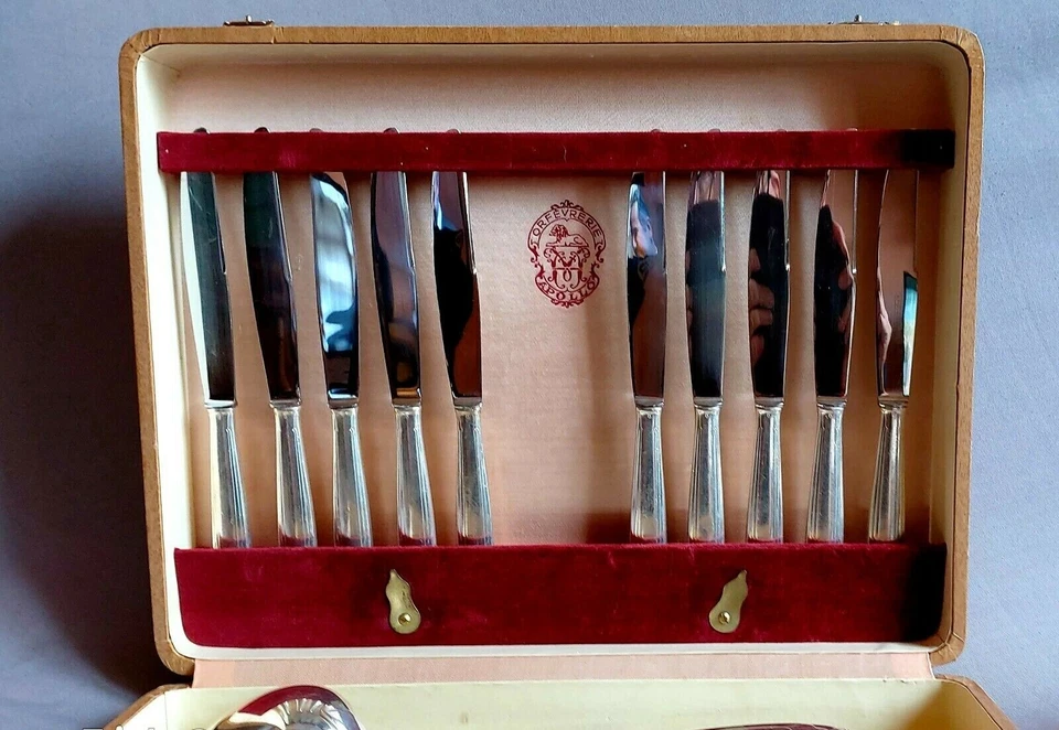 Ménagère Métal argenté 84gr POINÇONS APOLLO  49 pièces  - Photo 2/4