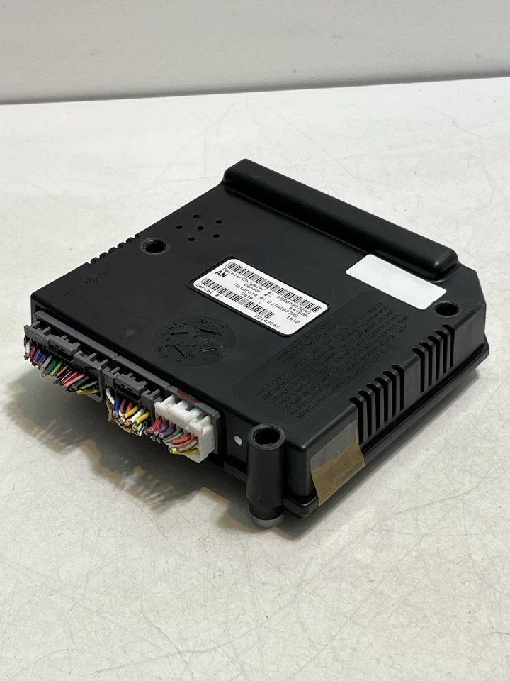 2001-2004 Dodge Dakota Central Timing Module Body Control BCM CTM P56049072AG Foto 3 de 4