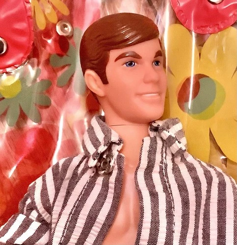 Vintage HiPPiE KeN MOD 60s ArticuLated 1968 GRooVY TaiwaN MatteL DoLL CLothes VG