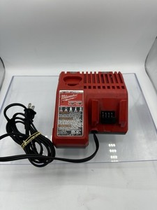 Genuine Milwaukee 48-59-1812 M18 & M12 Multi Voltage Lithium Battery Charger
