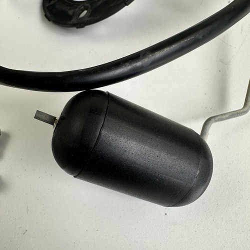 Kawasaki ZX600 ZZR600 1999 Fuel tank level sensor float - Picture 3 of 8