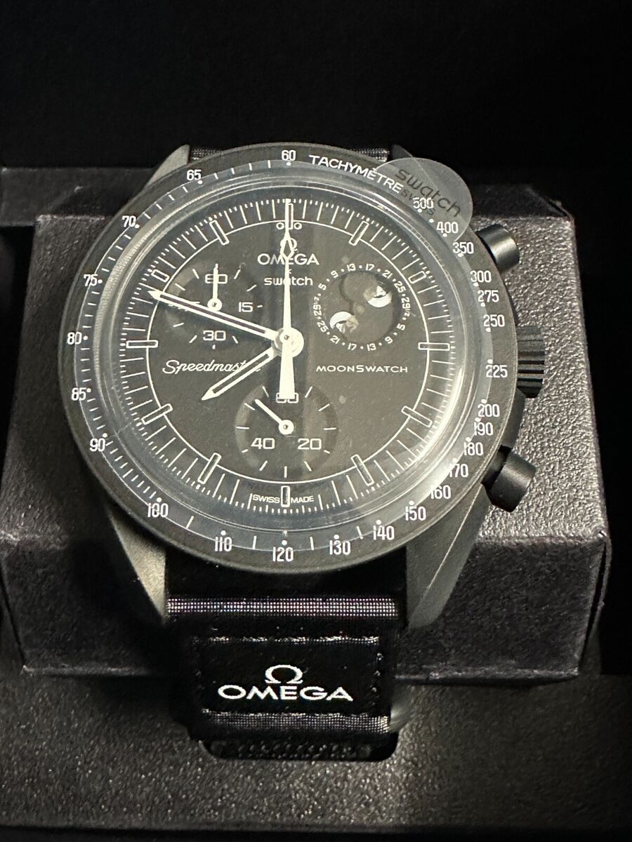 OMEGA x SWATCH Moonphase Moonswatch Snoopy Black Chronograph OMEGA x SWATCH Moonphase Moonswatch Snoopy Black Chronograph