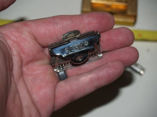 Vintage Patent 1912 GEM SAFETY RAZOR TRAVEL SET W Gold Metal CASE - No blades - Picture 5 of 10