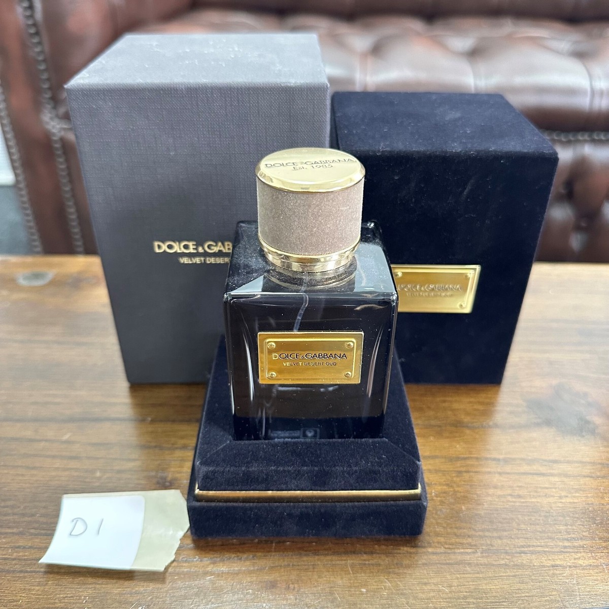 D G dolce Gabbana Velvet Dessert OUD 150ml empty box and