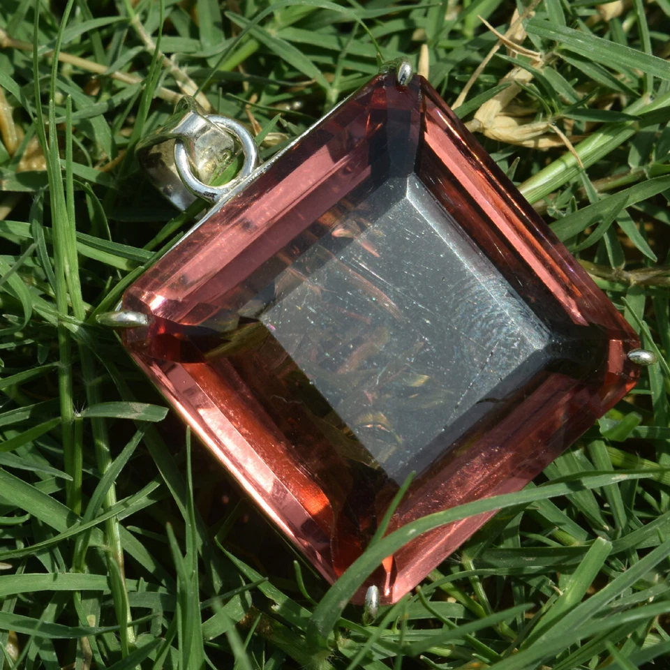 Color-Changing Alexandrite 925 Silver Square Cut Pendant 51 Carat Hydrothermal - Image 2 of 2