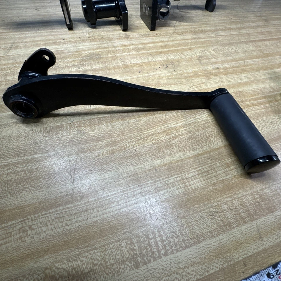 Controles delanteros Jay Brake J-650JFX-132 JayBrake negro 00-06 Harley Softail Foto 2 de 4