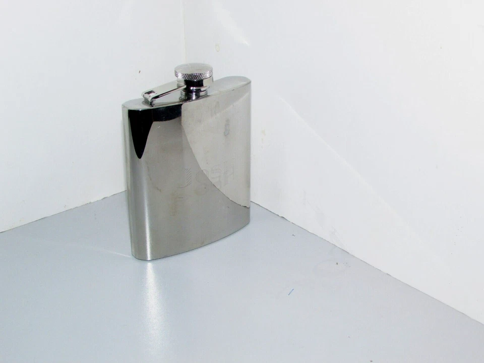 Things Remembered SS 7 盎司液体浮雕 "Josh" 雕刻 3.75x5" (B) — 第 3/4 张图片