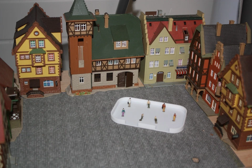 Eislaufbahn Spur Z ( 1:220 ) Angetrieben !!!! - Bild 2 von 4