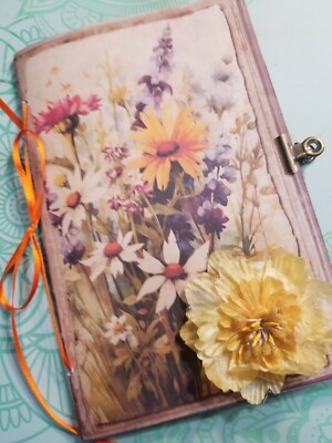 Junk Journal Booklet ''WILDFLOWERS'' BOTANICAL HANDMADE Cards, Pockets, 5.5''x8.5''