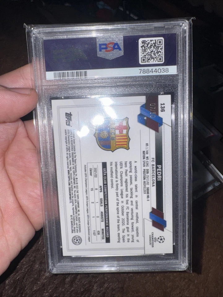 2022-23 Topps Chrome UEFA Club Competitions - Pedri #136 Gold Refractor /50 - Image 3 of 3