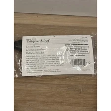 Pampered Chef Zester / Scorer 1134 Citrus Lemon Lime Zester - New Factory Sealed