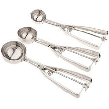 3 x cream scoops, safe