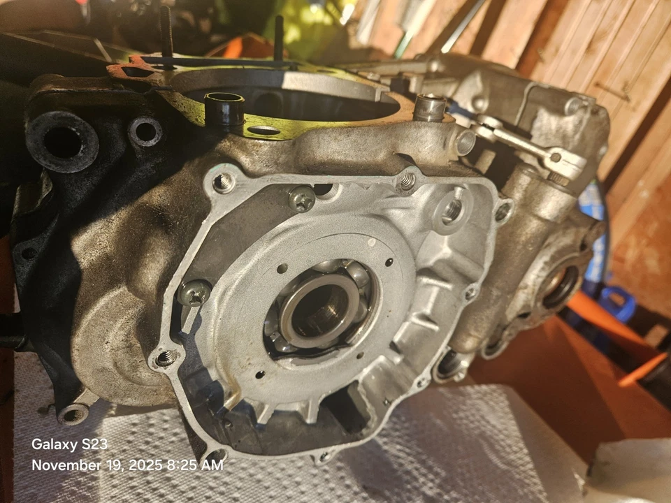 Suzuki DRZ400 2005 fundas de motor central sin daños. VER FOTOS Foto 2 de 4