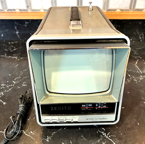 Vintage Zenith BT055S AM/FM Radio Retro Portable TV Television 1984 | eBay