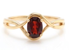 1.00 Carat Natural Red Garnet in 14K Solid Yellow Gold Ring