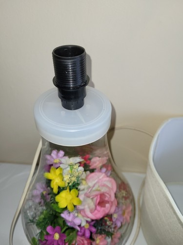 RARE FIND SPECTACULAR MID CENTURY GLASS FLOWER FILLED RETRO LAMP (NEEDS REWIRE) - Picture 6 of 7
